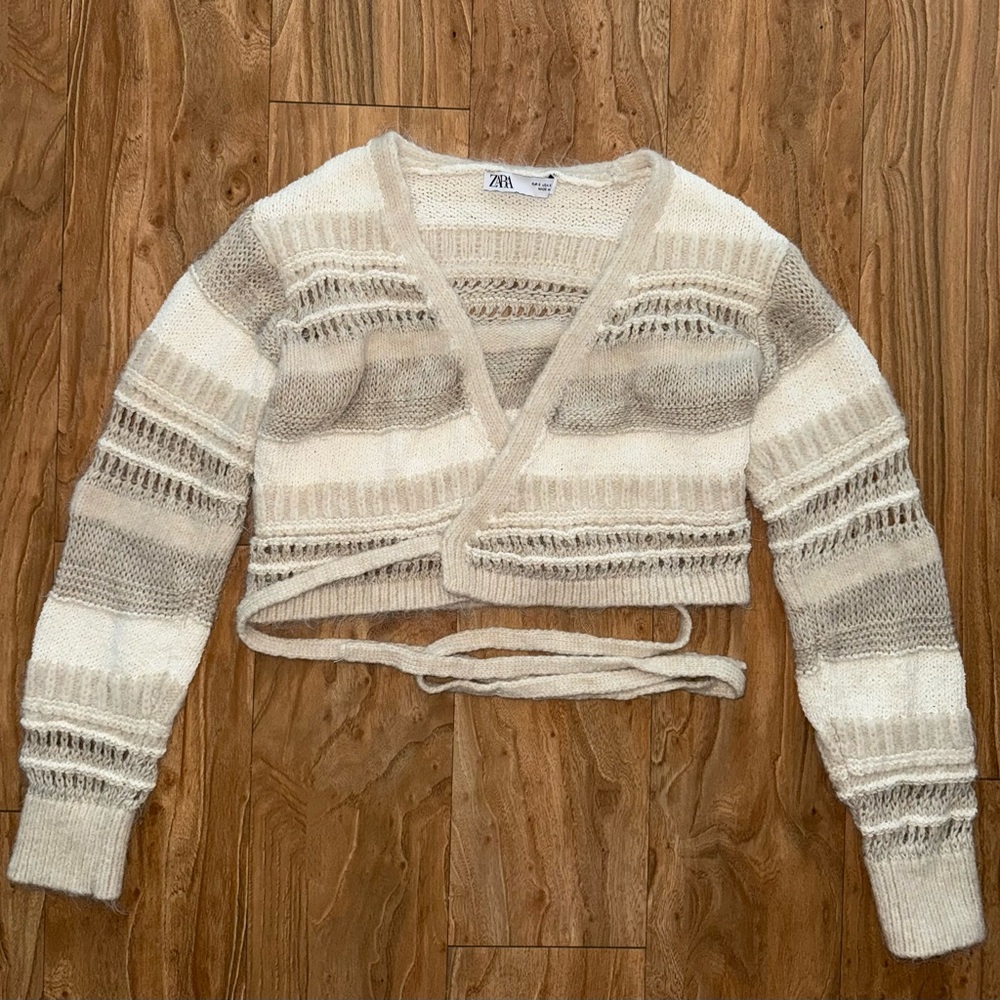 Zara Knit wrap crop sweater